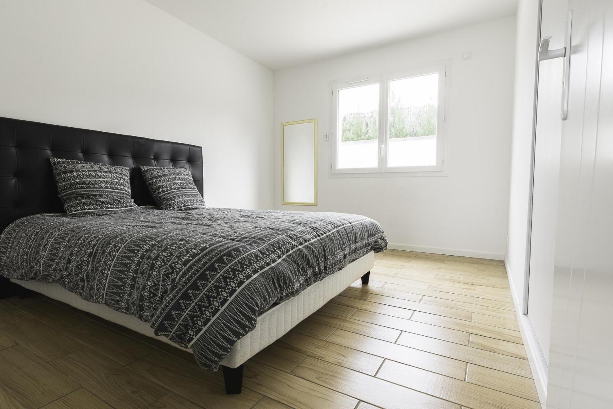 De 70 M2 Dans Maison Comptenporaine Apartment *