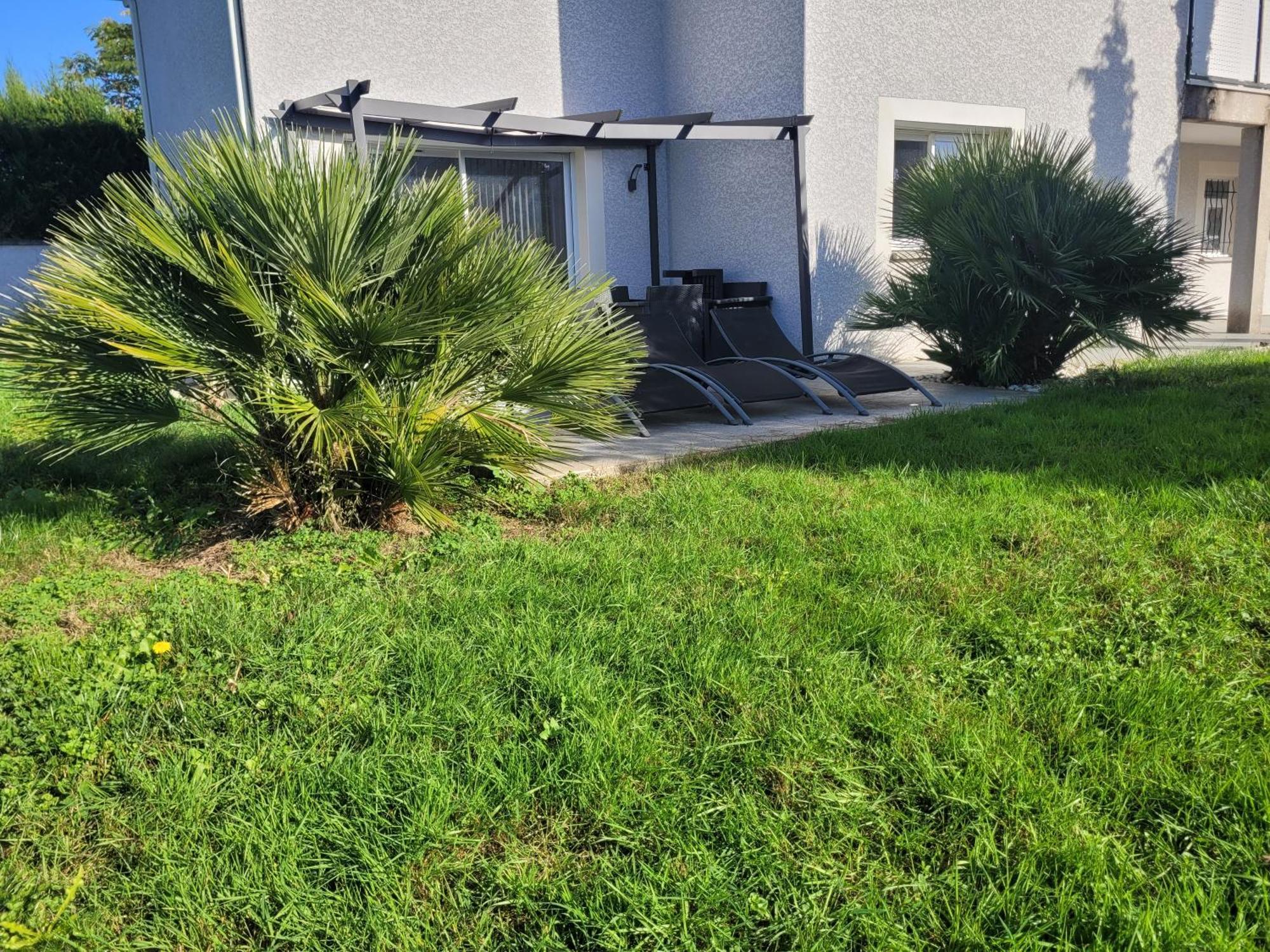 De 70 M2 Dans Maison Comptenporaine Apartment Charnecles